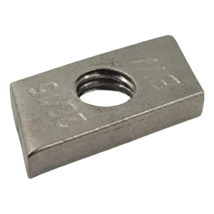Inserto filettato M8 tipo 28/15 acciaio inox A2 per profili PV